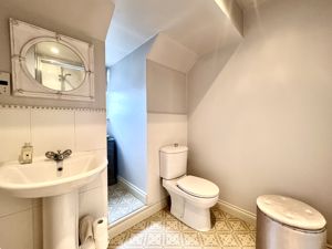 En-Suite- click for photo gallery